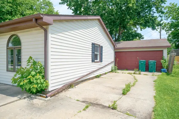 703 Dearborn RD, Valparaiso, IN 46385
