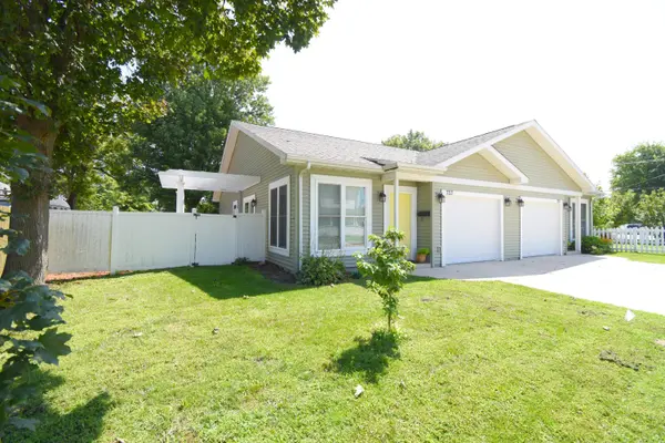701-703 N College AVE, Rensselaer, IN 47978