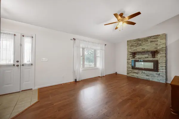 17472 Hawthorne DR, Lowell, IN 46356