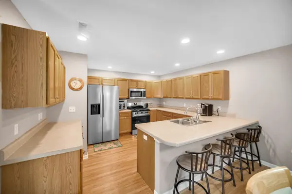 1712 E 106th AVE, Crown Point, IN 46307