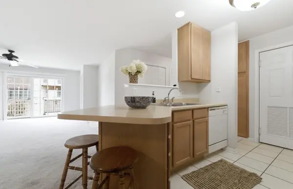 629 Cambridge Court #1-d, Munster, IN 46321