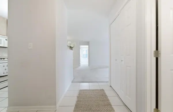 629 Cambridge Court #1-d, Munster, IN 46321