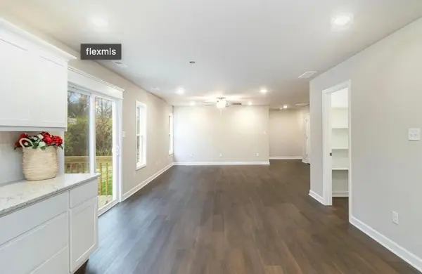709 Fernway Road, Kingsford Heights, IN 46346