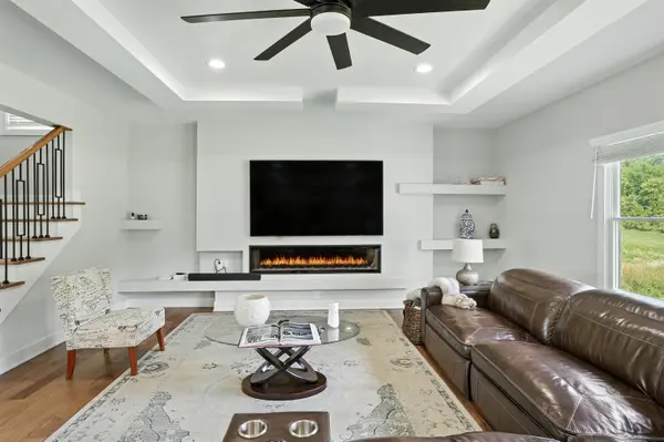 9563 Corydalis AVE, St. John, IN 46373