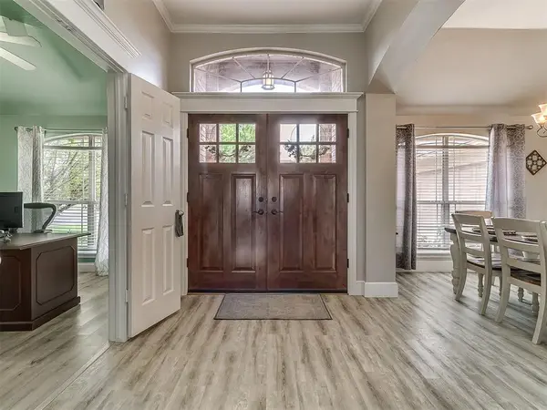 16008 Ledge LN, Edmond, OK 73013