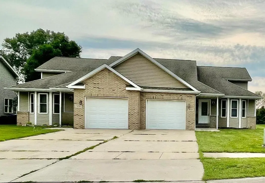 1624-1626 Daisy ST, Demotte, IN 46310