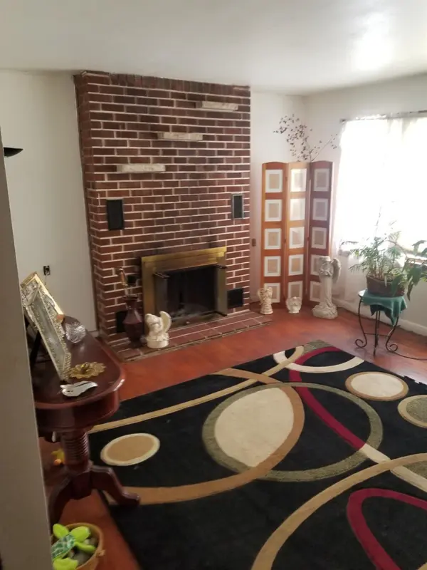 1010 Strong Road, Kouts, IN 46347