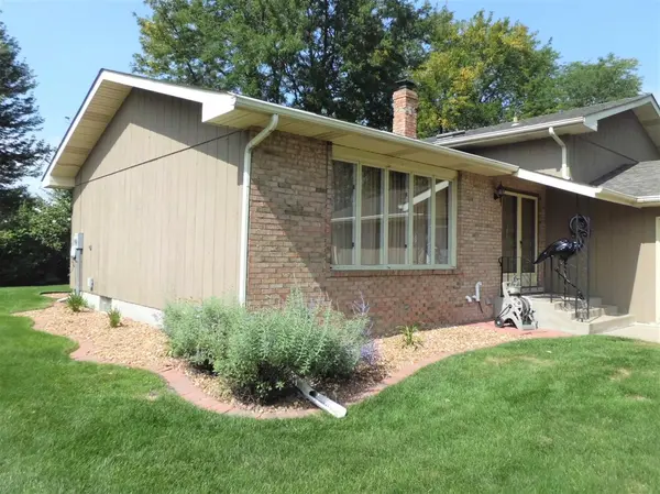 9424 White Oak Avenue, Munster, IN 46321