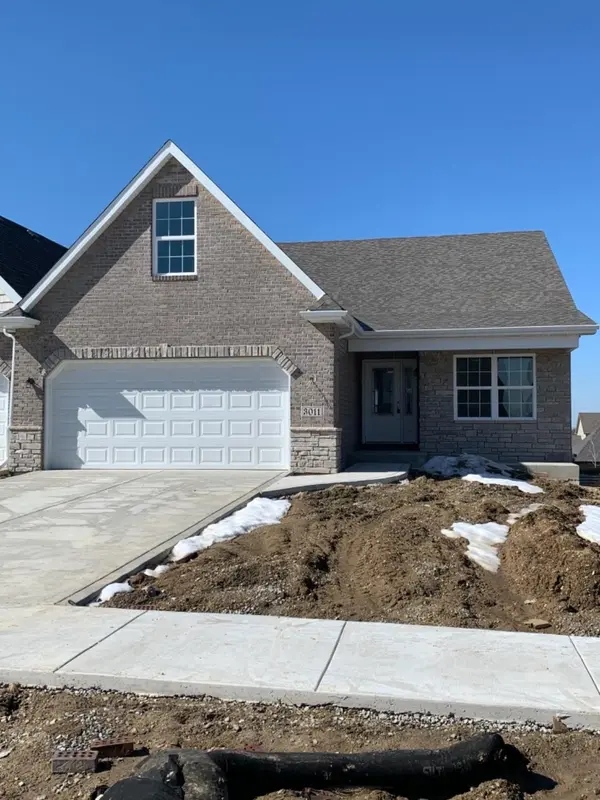 3011 Winter Garden DR, Valparaiso, IN 46385