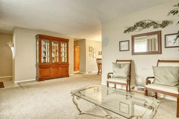 132 N Dwiggins, Griffith, IN 46319