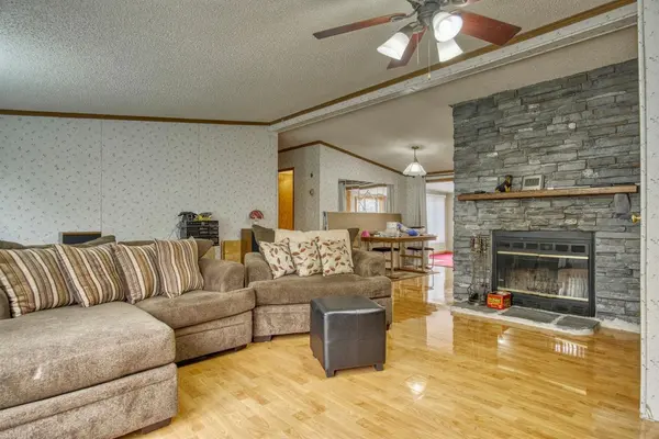3820 Gill ST, Hobart, IN 46342