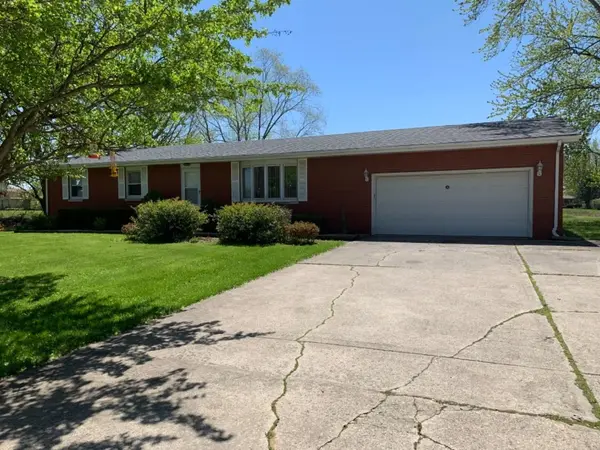 458 W 100, Valparaiso, IN 46385