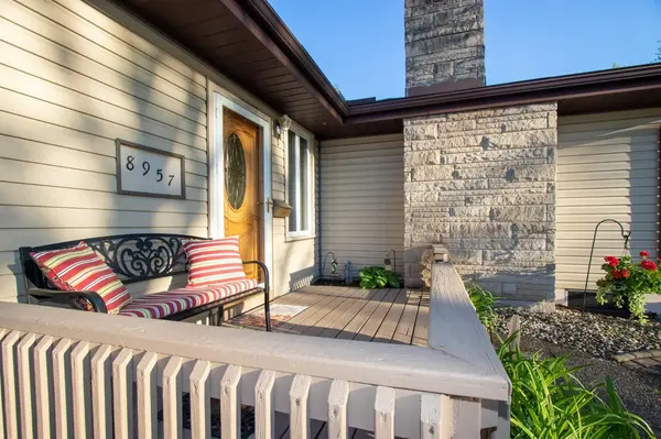 8957 Cottage Grove AVE, Highland, IN 46322