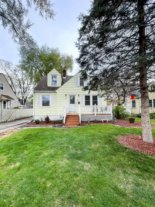 9016 Revere CT, Munster, IN 46321