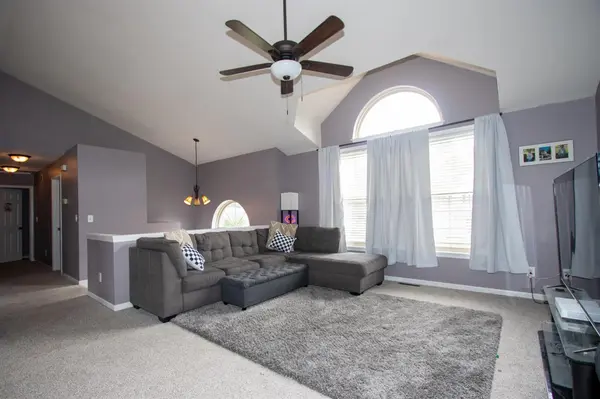 417 Abraham AVE, Kouts, IN 46347