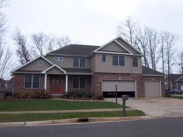 2702 Pebble Beach DR, Valparaiso, IN 46383