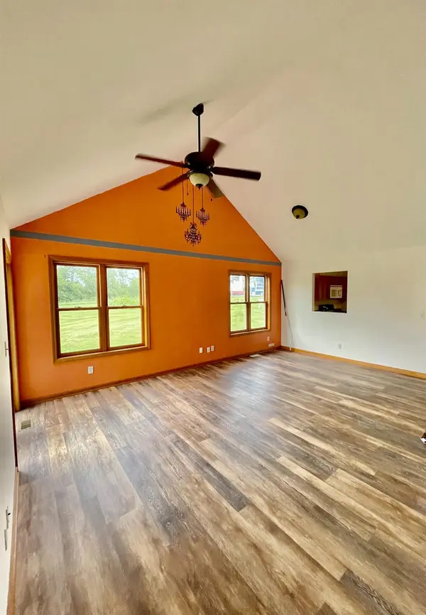 1624-1626 Daisy ST, Demotte, IN 46310