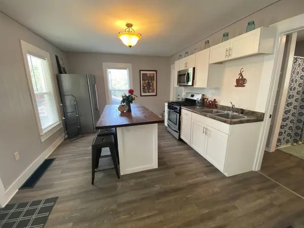 1113 Manhattan ST, Michigan City, IN 46360