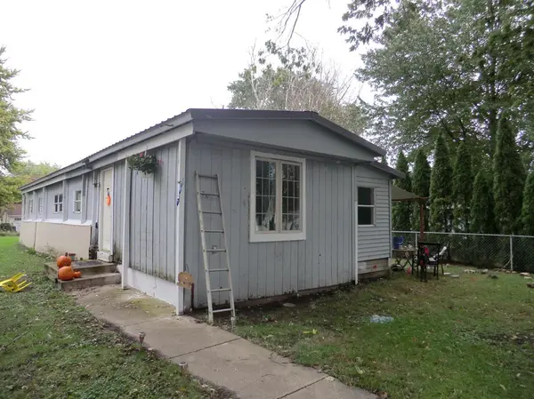 608 S West ST, Winamac, IN 46996