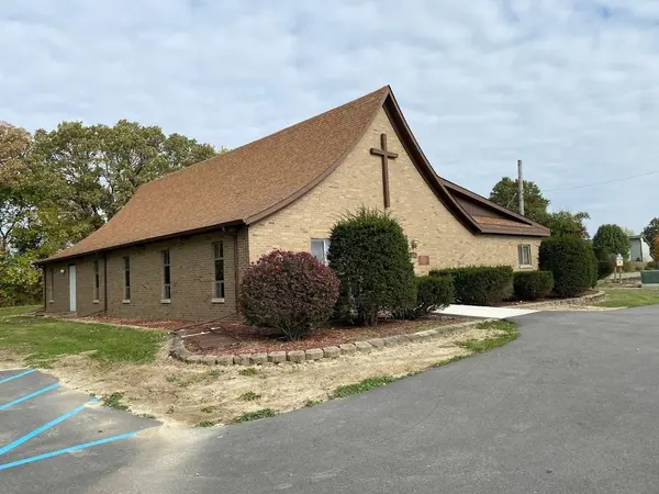 144 W Parkway DR, Schererville, IN 46375