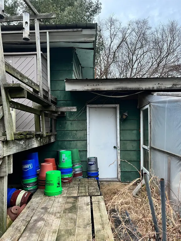 584 E 900, Westville, IN 46391