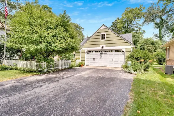 1506-2 Del Vista DR, Valparaiso, IN 46385