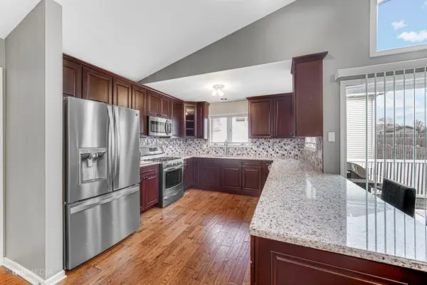 136 Harvest DR, Dyer, IN 46311