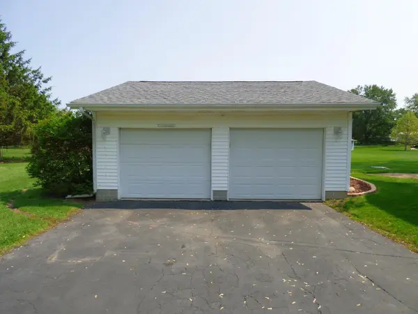 91 Kaper LN, Valparaiso, IN 46383