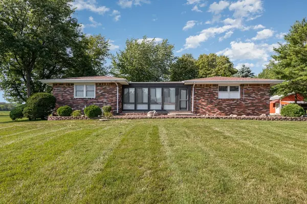 651 W 650, Hebron, IN 46341
