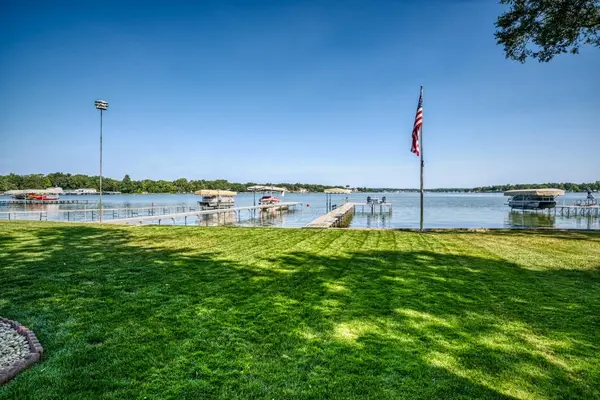 8204 Peterson Boulevard, Cedar Lake, IN 46303