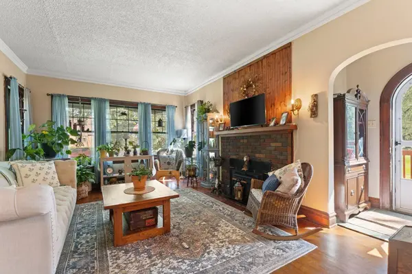 200 N Kelly Street, Hobart, IN 46342