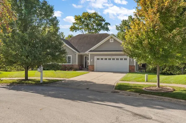 1493 Rainy Brook WAY, Crown Point, IN 46307