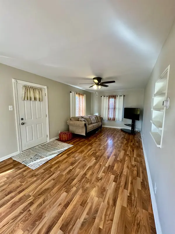 419 N Wisconsin Street, Hobart, IN 46342