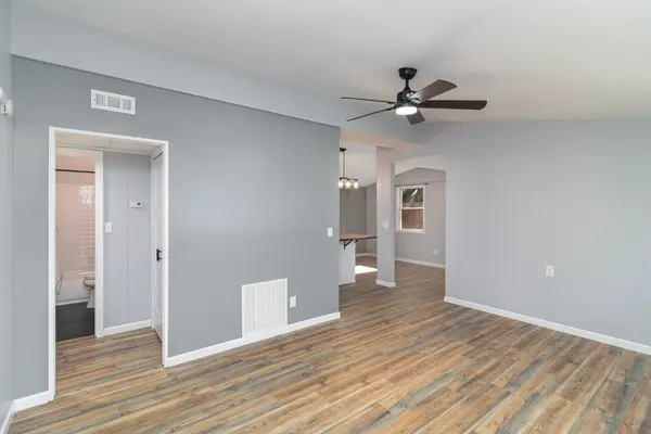 207 Arrowhead TRL, Porter, IN 46304
