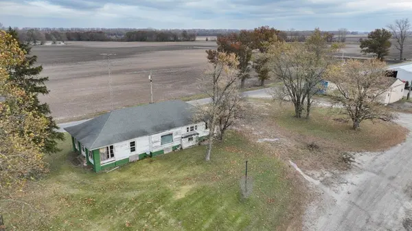3020 S 650, North Judson, IN 46366