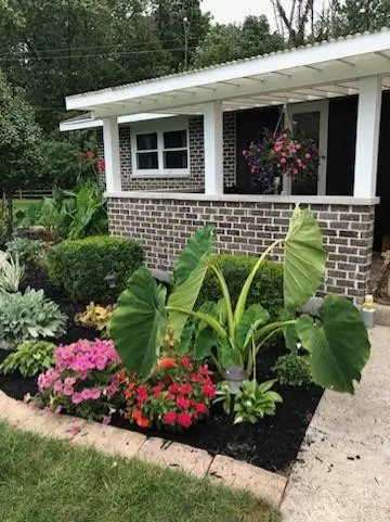 1036 Seneca DR, Crown Point, IN 46307