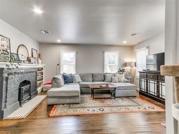 1608 NW 44th ST, Oklahoma City, OK 73118