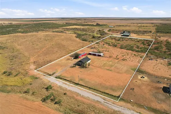 19630 E County Road 1635 RD, Olustee, OK 73560