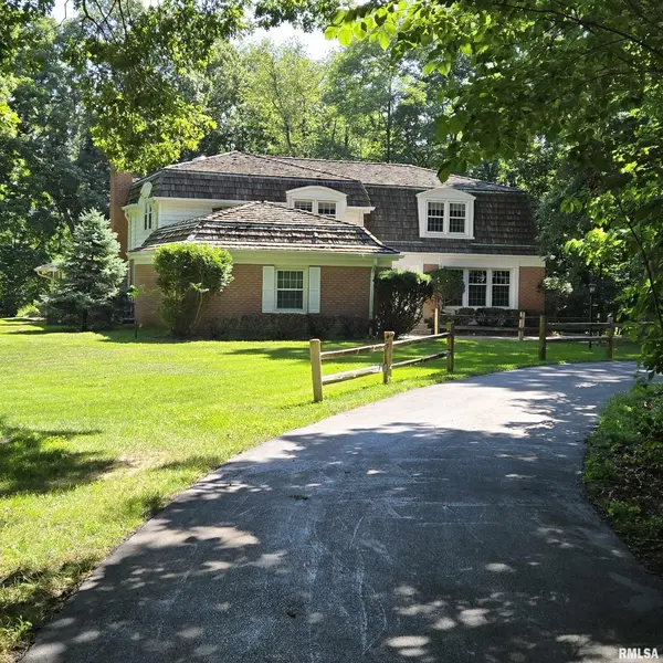 309 W EAGLE NEST RD, Dunlap, IL 61525