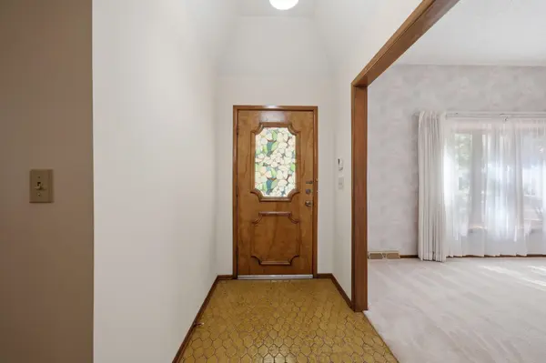 1135 N Patrick Henry St, Derby, KS 67037