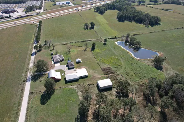 18007 Norton Drive, Phillipsburg, MO 65722
