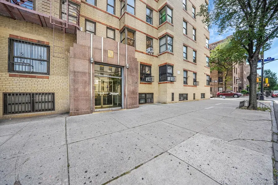 860 Grand Concourse #2R, Bronx, NY 10451