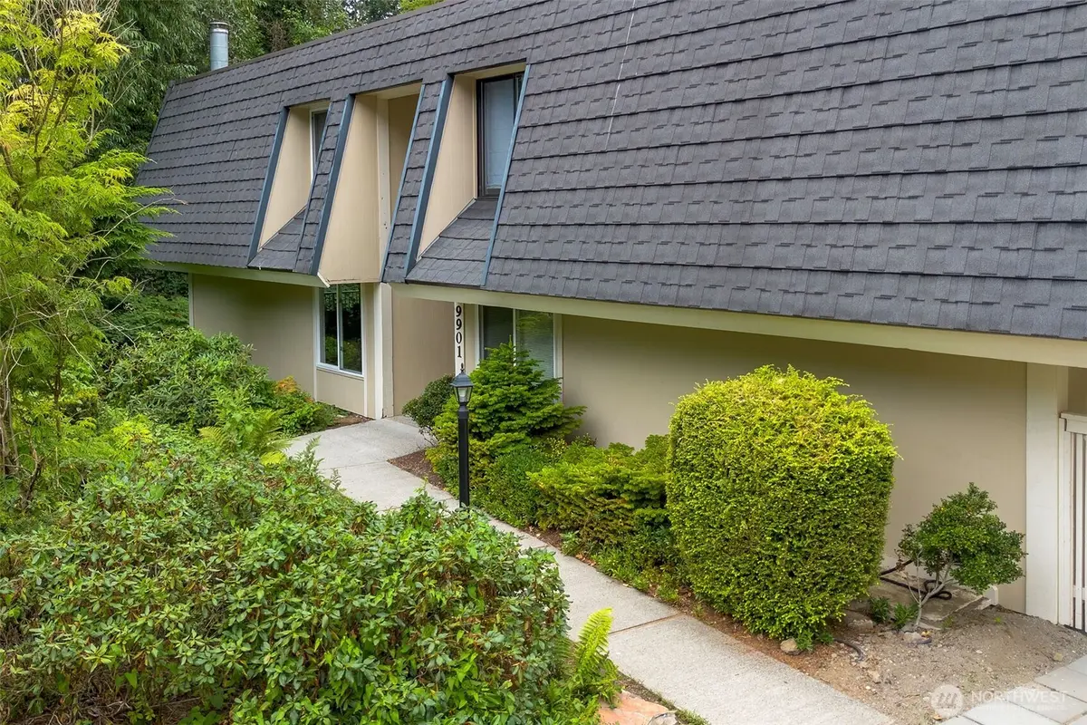 9901 NE 124th ST #503, Kirkland, WA 98034