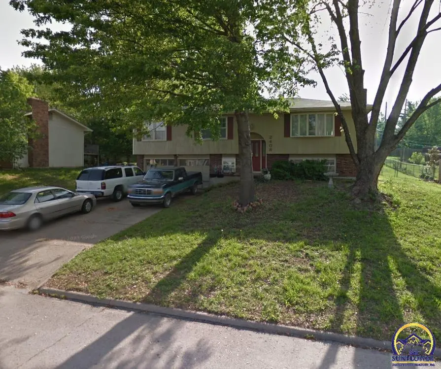2408 Brush Creek DR, Lawrence, KS 66047
