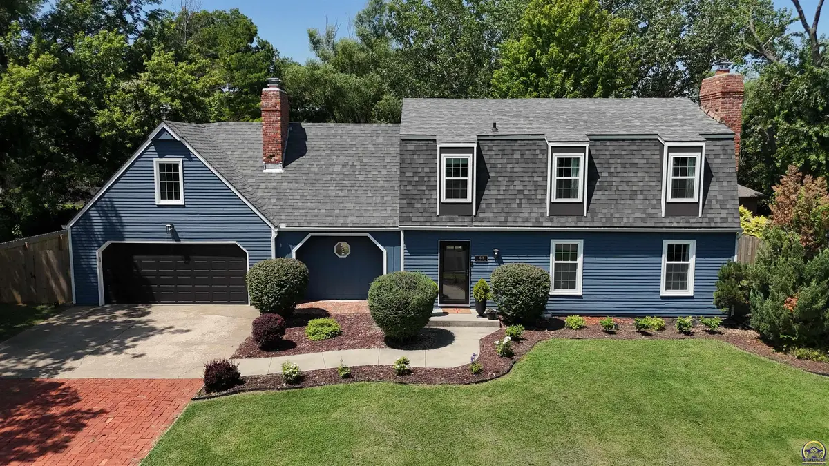 3949 SW Parlington RD, Topeka, KS 66610
