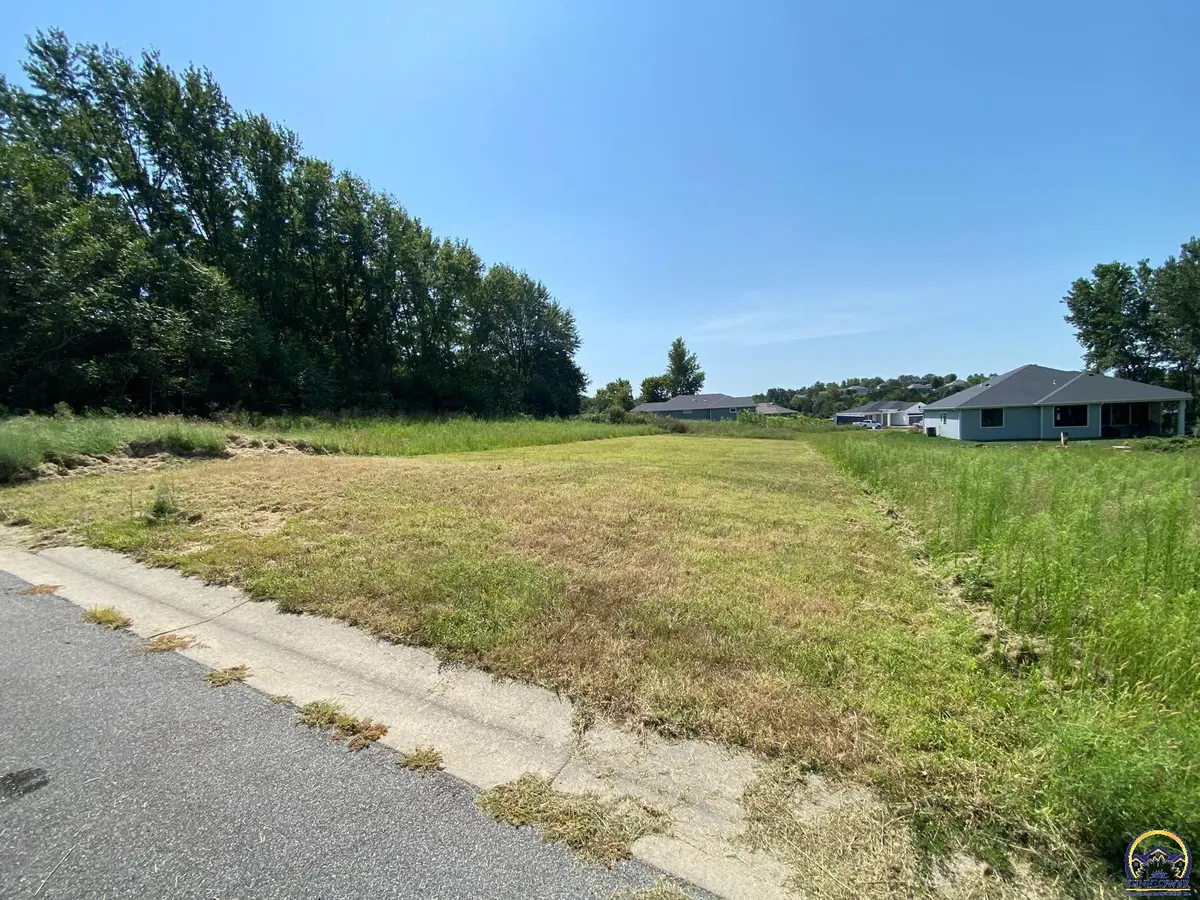 6205 SW 46th ST, Topeka, KS 66610