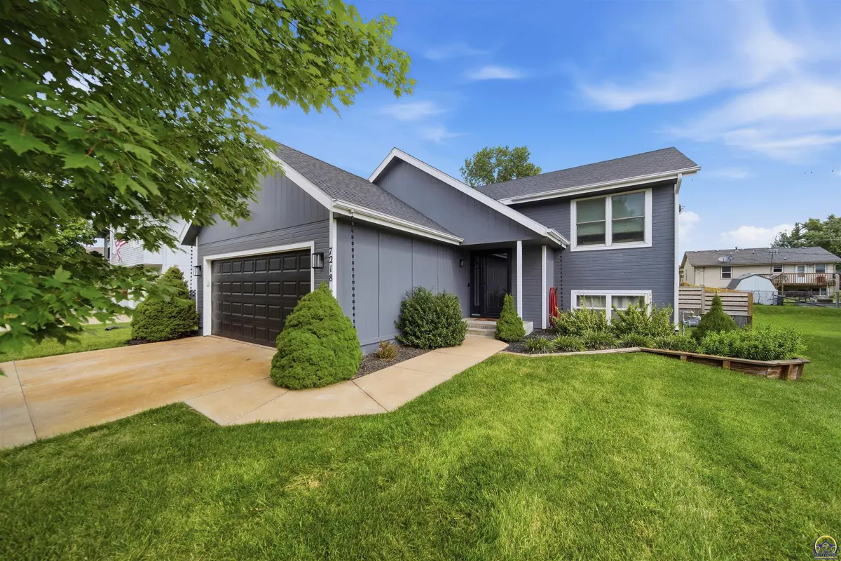 7218 SW 24th TER, Topeka, KS 66614
