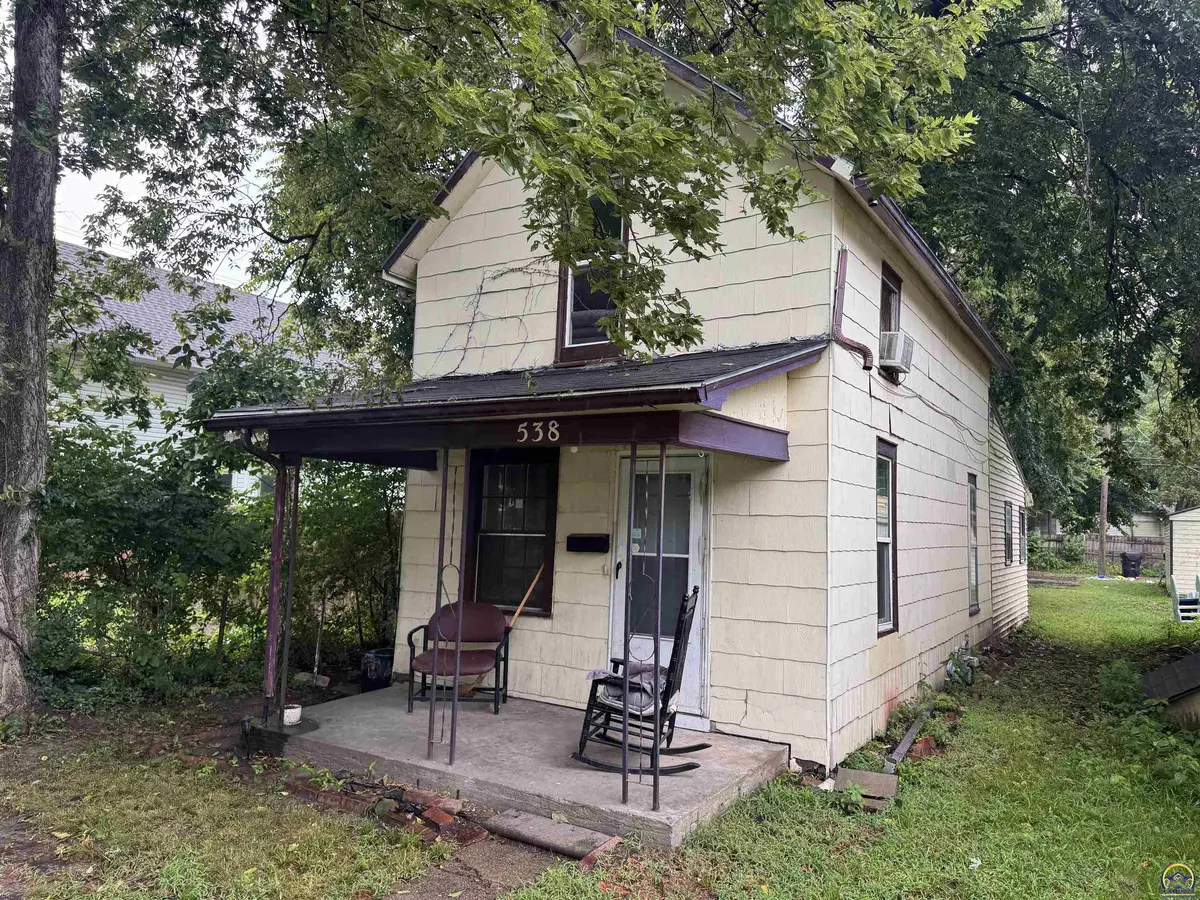 538 NE Grattan ST, Topeka, KS 66616