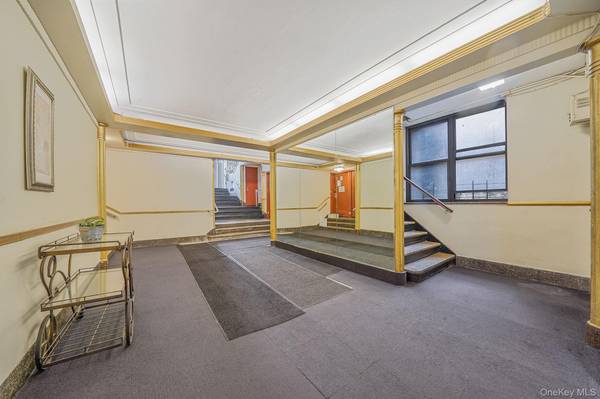 860 Grand Concourse #2R, Bronx, NY 10451