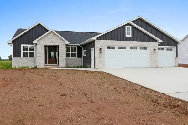 1607 TORCHWOOD TRL, De Pere, WI 54115